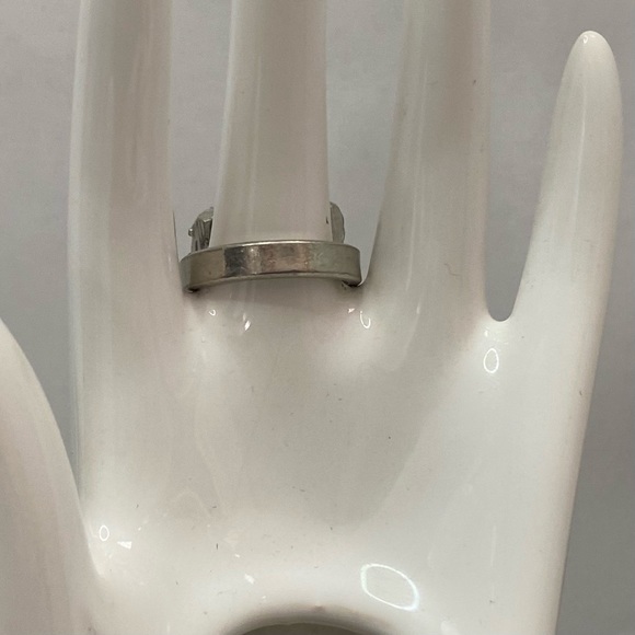 Silver tone oxidized unisex adjustable ring. Size 7. Great Pre-owned condition. - Picture 8 of 8